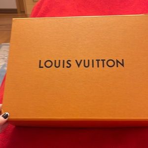 Louis Vuitton box